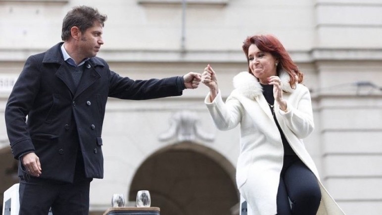 "Estamos en otro país": Kicillof, conmocionado por la detención de CFK, evade hablar de elecciones e indulto